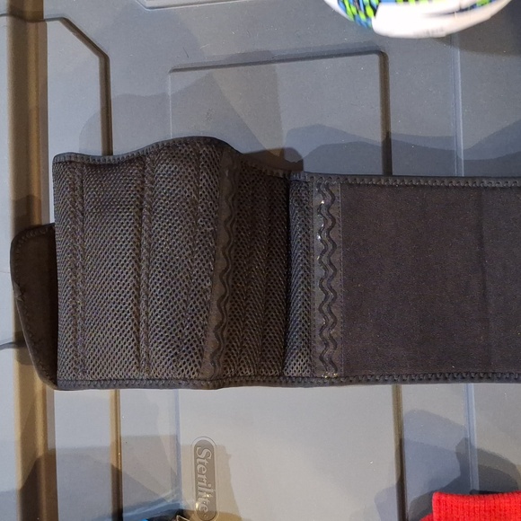 BraceUp back support brace - Picture 3 of 6